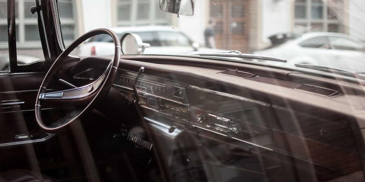 Stay Dry and Stylish: Event Membrane Jacket